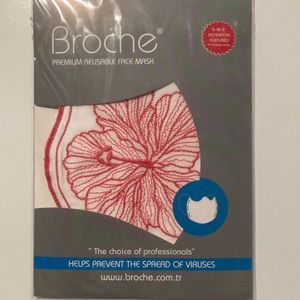 Broche Premium 3pc Reusable Face Mask